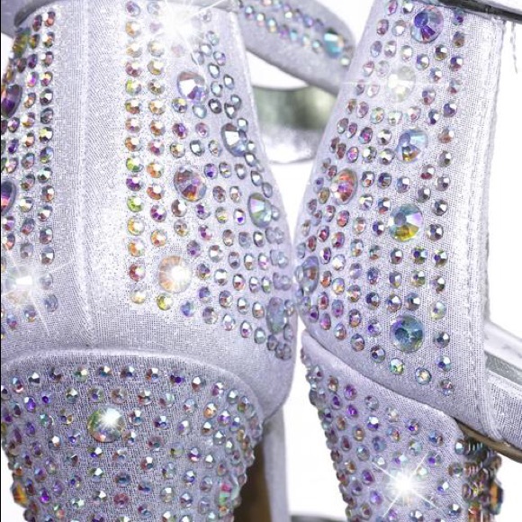 🤩SALE Bamboo Silver Rhinestone Heels - Picture 4 of 4